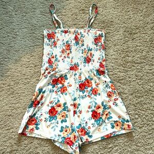 Forever 21 Floral Romper Size S Womens